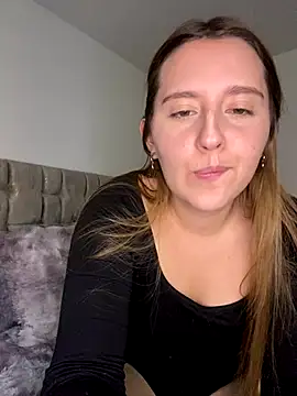 Cutie blondie online show from 12.16.25