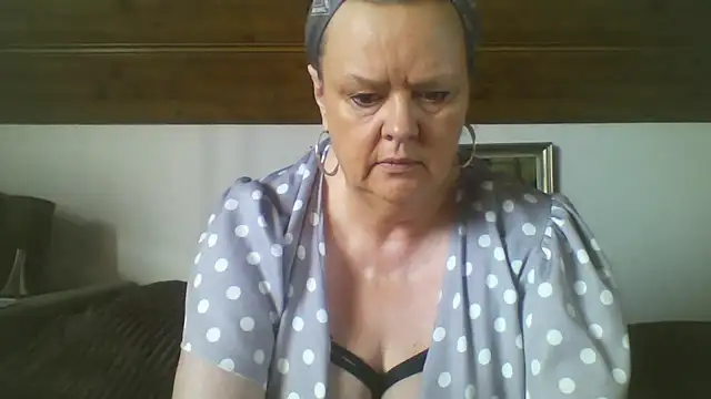 TiffanyMature online show from 09.13.25