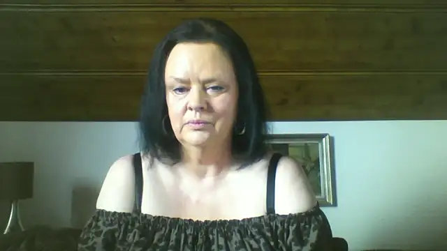 TiffanyMature online show from 09.15.25
