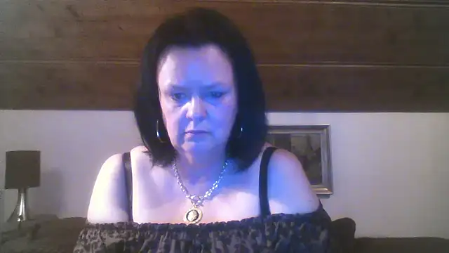 TiffanyMature online show from 09.15.25
