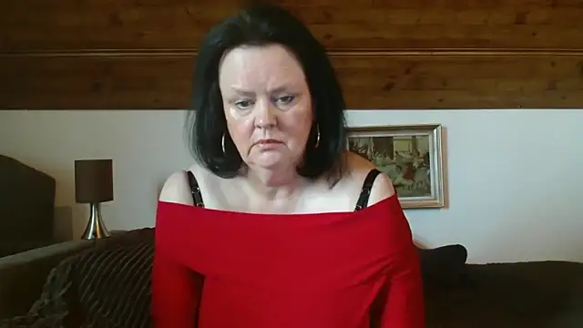 TiffanyMature online show from 10.15.25