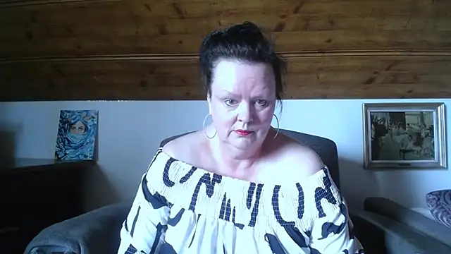 TiffanyMature online show from 05.20.26