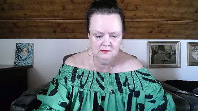 TiffanyMature online show from 06.02.26