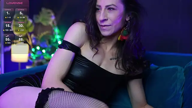 RubyRosa online show from 10.18.25