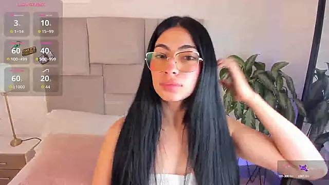laurenn smith online show from 10.13.25