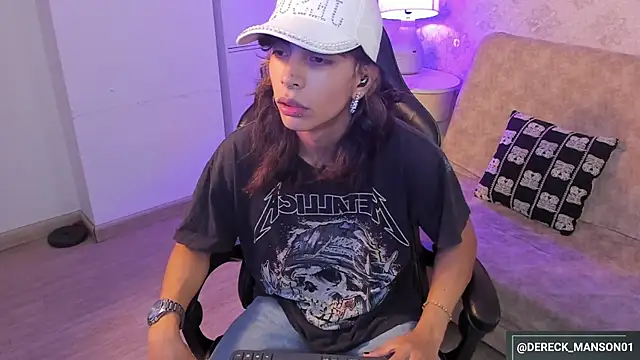 Snapshot of Dereck_Manson chatting on 10.14.25 Dereck Manson online show from 10.14.25