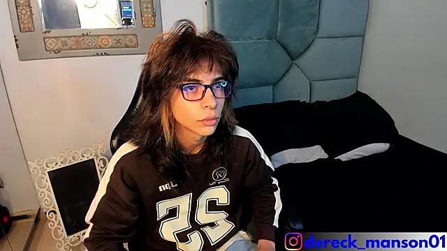 Snapshot of Dereck_Manson chatting on 11.08.25 Dereck Manson online show from 11.08.25