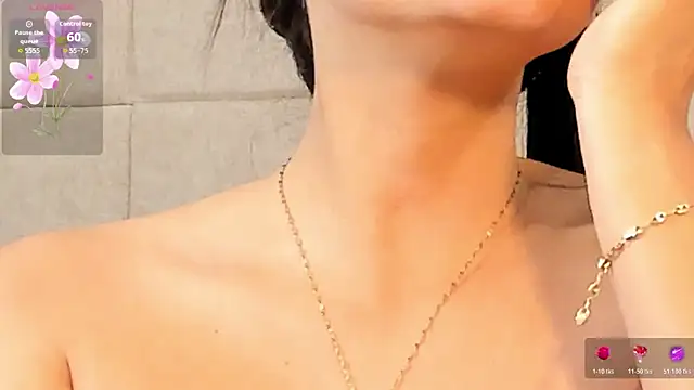 VioletHilton online show from 12.02.25