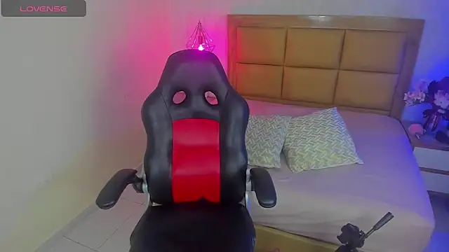 MELISSAROUGE online show from 02.18.26