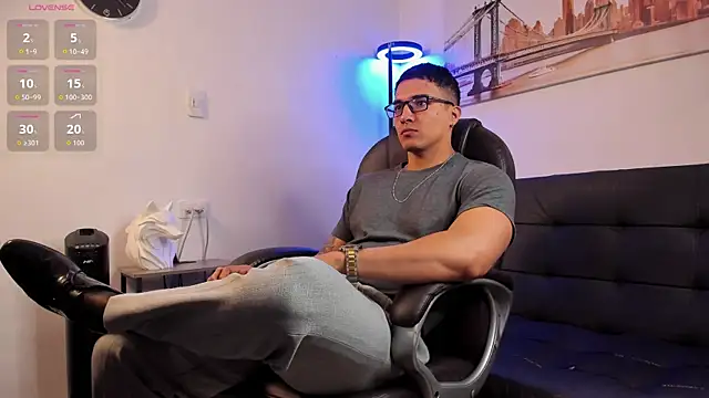 Dash Bukoski online show from 12.22.25