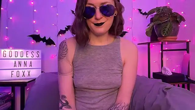 mistressannafoxx online show from 12.16.25