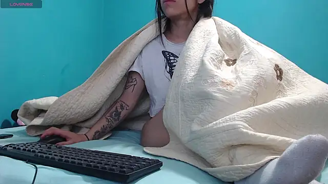 toxic sweet  online show from 09.25.25