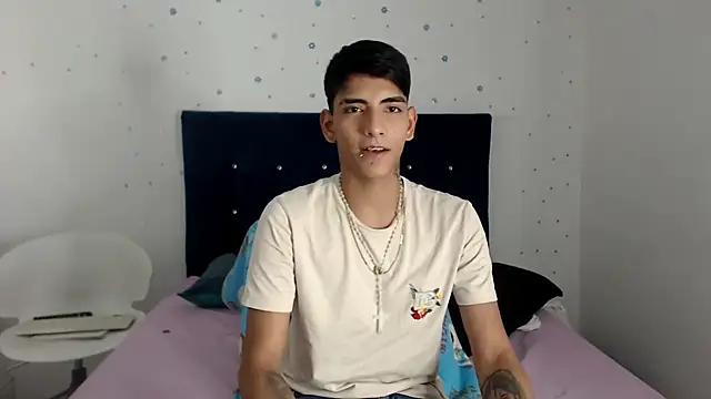 SkyAndSeth online show from 10.03.25