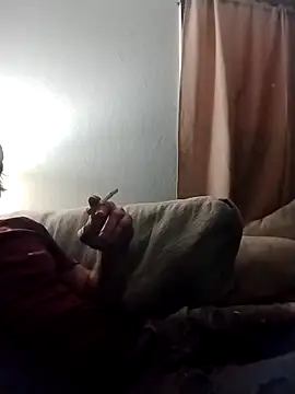 Snapshot of CatchyPart93 chatting on 11.29.25 CatchyPart93 online show from 11.29.25