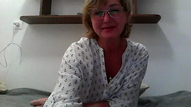 IrynaMolbertx online show from 09.24.25