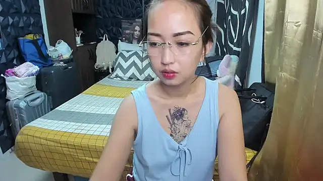 Soft Angel8 online show from 11.19.25