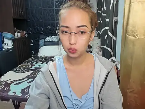 Soft Angel8 online show from 12.21.25