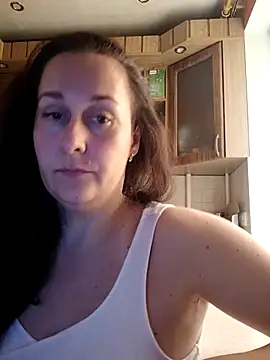 Amandda  online show from 09.27.25