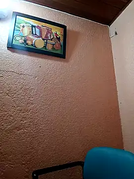 Mia-Glow online show from 10.20.25