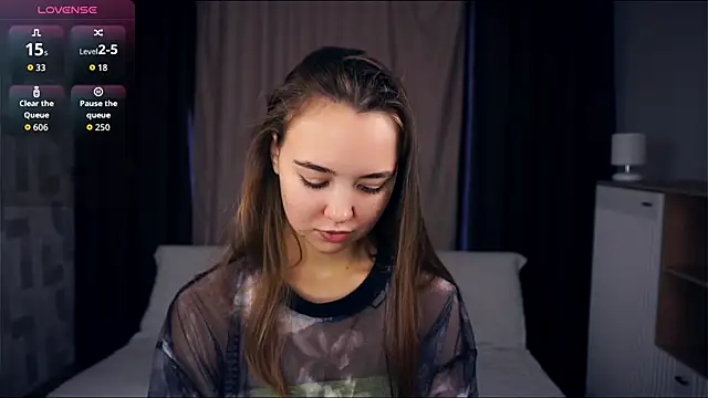 Snapshot of KayleenCurtis chatting on 09.18.25 KayleenCurtis online show from 09.18.25