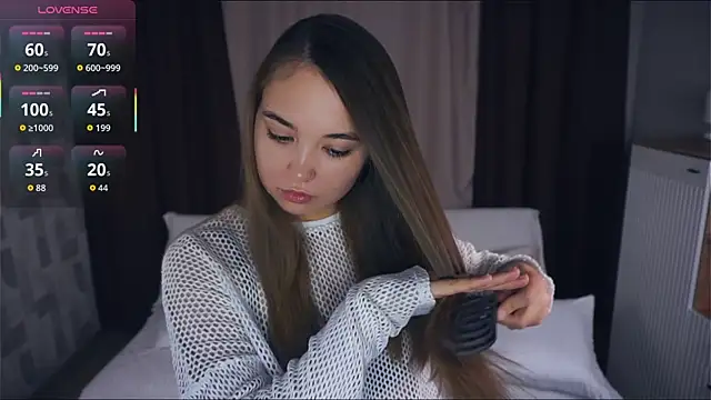 Snapshot of KayleenCurtis chatting on 11.13.25 KayleenCurtis online show from 11.13.25