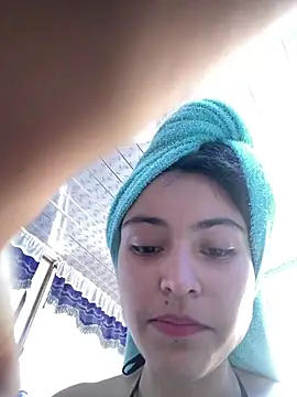 Snapshot of hotwife26 chatting on 09.21.25 hotwife26 online show from 09.21.25