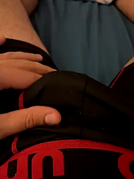 Snapshot of T0To_ chatting on 10.18.25 T0To online show from 10.18.25