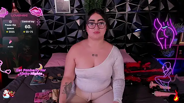 April  foxx online show from 12.21.25