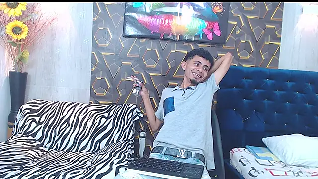 noah the kingmaster online show from 09.30.25