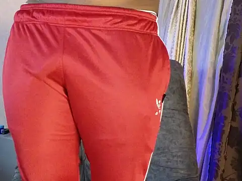 Snapshot of BenjaminCol_ chatting on 09.08.25 BenjaminCol online show from 09.08.25