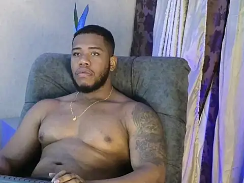 Snapshot of BenjaminCol_ chatting on 10.17.25 BenjaminCol online show from 10.17.25