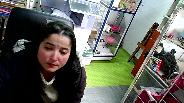 Ainaraazul online show from 09.08.25