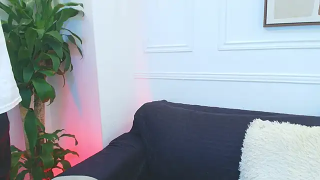 Snapshot of Naim_Bennetsex chatting on 01.17.26 Naim Bennetsex online show from 01.17.26