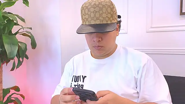 Snapshot of Naim_Bennetsex chatting on 02.05.26 Naim Bennetsex online show from 02.05.26