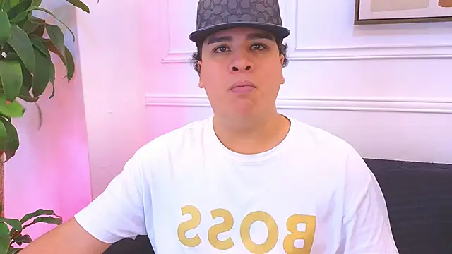 Snapshot of Naim_Bennetsex chatting on 02.20.26 Naim Bennetsex online show from 02.20.26