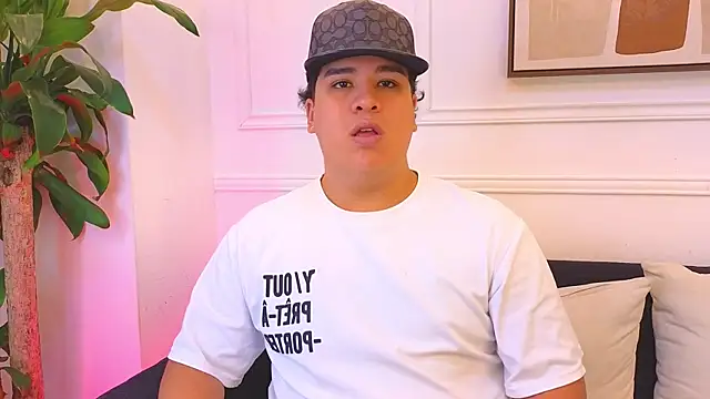 Snapshot of Naim_Bennetsex chatting on 03.01.26 Naim Bennetsex online show from 03.01.26