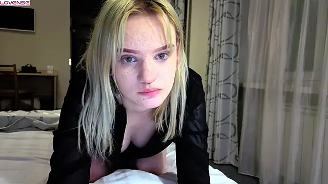 Elieiza xo online show from 05.26.26