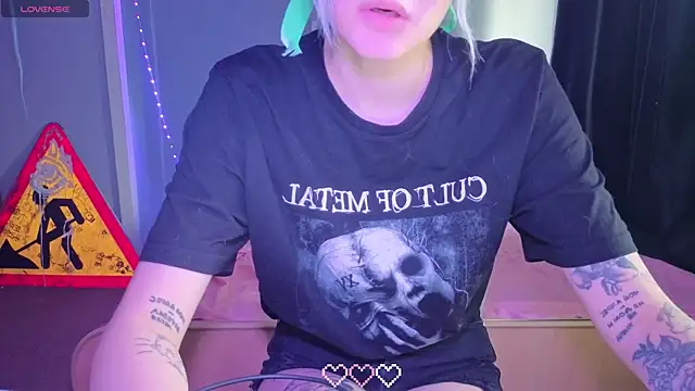 Snapshot of Elieiza_xo chatting on 07.18.26 Elieiza xo online show from 07.18.26