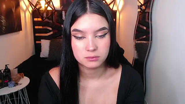 Natalie loffreda online show from 04.09.26