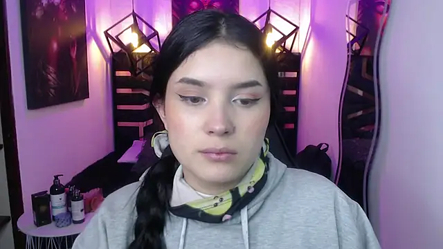 Natalie loffreda online show from 05.05.26
