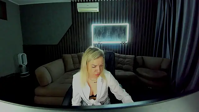 Anna Snows online show from 10.13.25