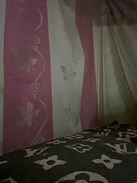 PhanHaa online show from 10.25.25