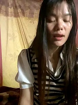 PhanHaa online show from 10.29.25