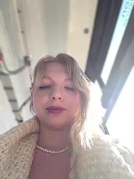 EveLittleSinner online show from 09.30.25