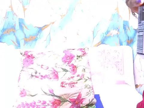 Snapshot of indiansunglaze4u69 chatting on 09.13.25 indiansunglaze4u69 online show from 09.13.25