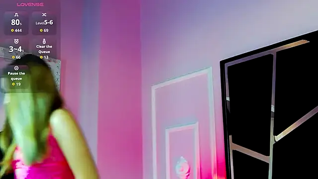 Breezelle online show from 10.19.25