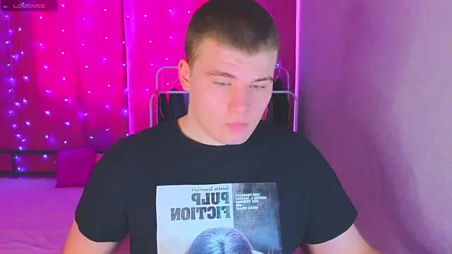 Snapshot of kittenmurr chatting on 01.16.26 kittenmurr online show from 01.16.26