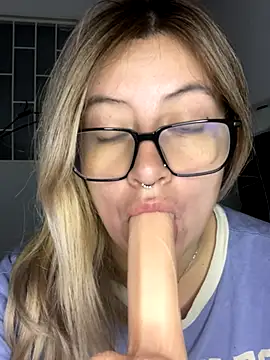 Blair Bunnyy online show from 10.25.25