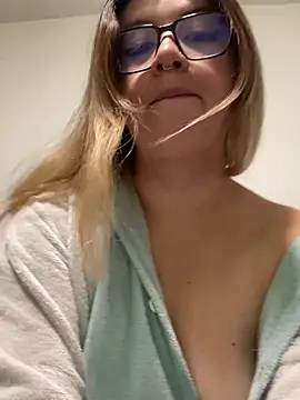 Blair Bunnyy online show from 04.08.26