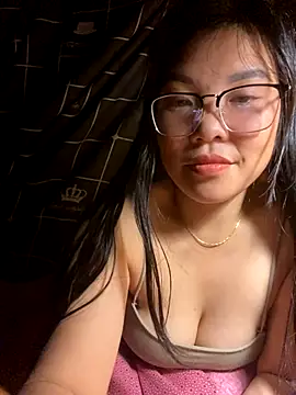 Snapshot of sexybaby_00 chatting on 09.25.25 sexybaby 00 online show from 09.25.25